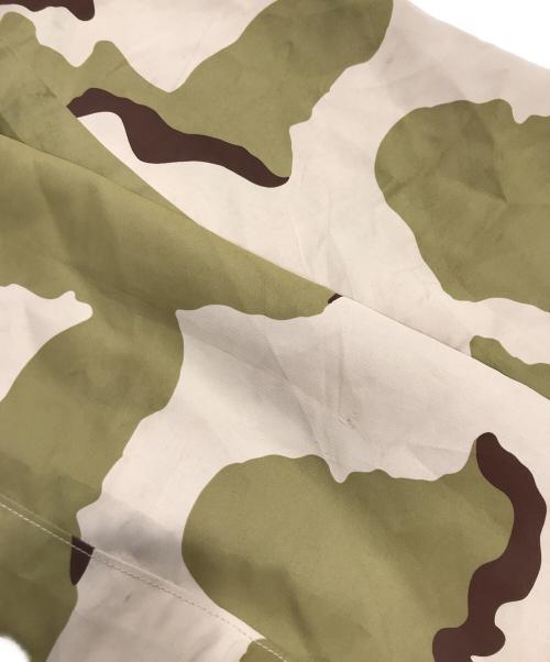 Bristol（ブリストル）Bristol (ブリストル) F.C.R.B. (エフシーレアルブリストル) ツアーマウンテンパーカ アイボリー×オリーブ サイズ:XLの古着・服飾アイテム