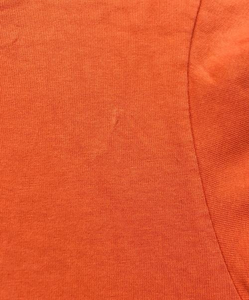 Acne studios（アクネ ストゥディオス）Acne studios (アクネ ストゥディオス) リバースロゴプリントTシャツ オレンジ サイズ:Sの古着・服飾アイテム