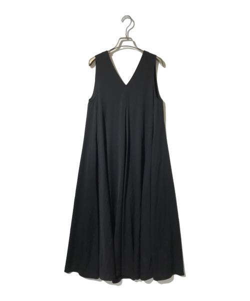CABAN（キャバン）CABAN (キャバン) キュプラポリエステルスムース Vネックワンピース ブラック サイズ:FREEの古着・服飾アイテム