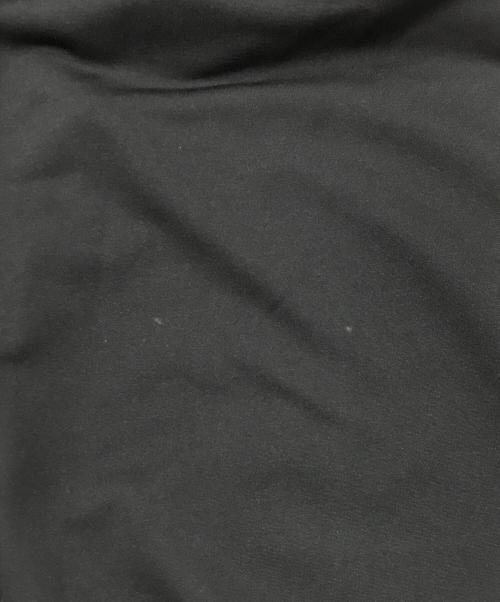 CABAN（キャバン）CABAN (キャバン) キュプラポリエステルスムース Vネックワンピース ブラック サイズ:FREEの古着・服飾アイテム