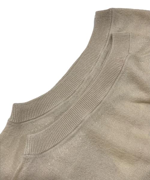 l'heritage martinique（レリタージュ マルティニーク）l'heritage martinique (レリタージュ マルティニーク) シルクブレンドノースリーブニット ベージュ サイズ:FREEの古着・服飾アイテム