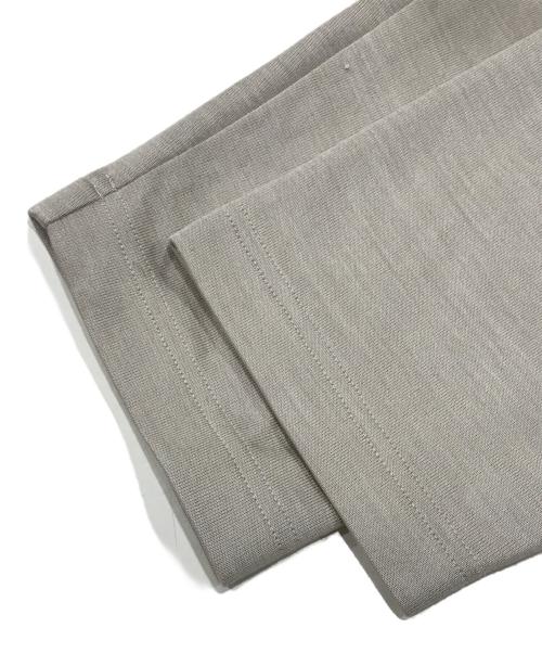 HERMES（エルメス）HERMES (エルメス) セリエワッペン付きロングスリーブカットソー ベージュ サイズ:38の古着・服飾アイテム