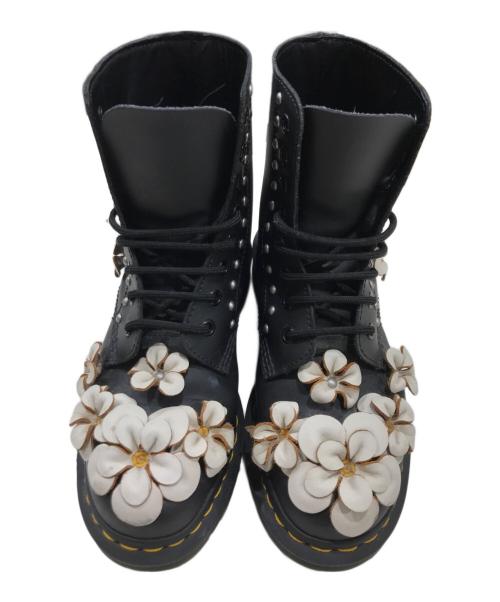 Dr.Martens（ドクターマーチン）Dr.Martens (ドクターマーチン) フラーワーアップリケ8ホールブーツ ブラック サイズ:UK5の古着・服飾アイテム