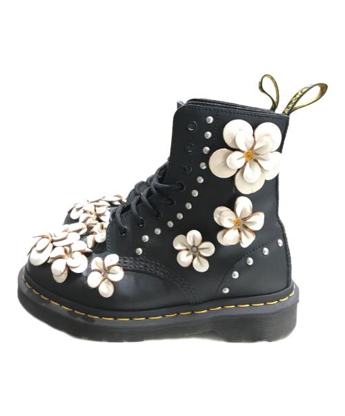 Dr.Martens（ドクターマーチン）Dr.Martens (ドクターマーチン) フラーワーアップリケ8ホールブーツ ブラック サイズ:UK5の古着・服飾アイテム