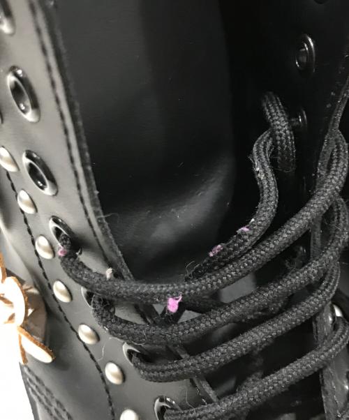 Dr.Martens（ドクターマーチン）Dr.Martens (ドクターマーチン) フラーワーアップリケ8ホールブーツ ブラック サイズ:UK5の古着・服飾アイテム