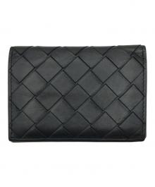 BOTTEGA VENETA（ボッテガベネタ）の古着「イントレチャートフラップカードケース」｜ブラック