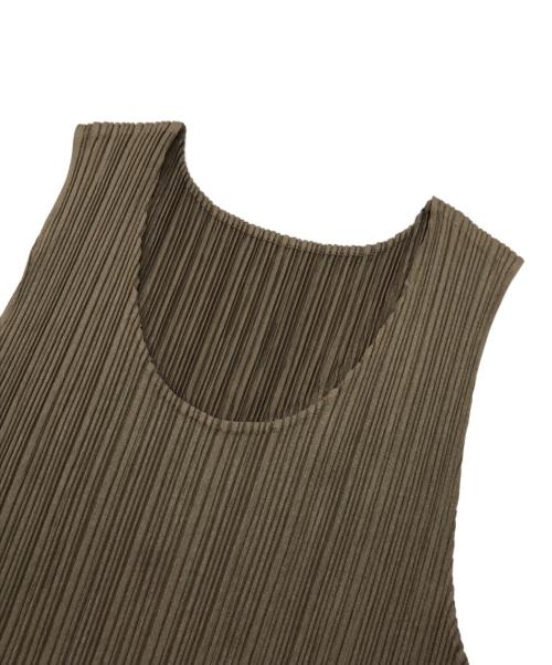 PLEATS PLEASE（プリーツプリーズ）PLEATS PLEASE (プリーツプリーズ) プリーツノースリーブカットソー ブラウン サイズ:3の古着・服飾アイテム