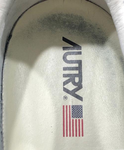 AUTRY（オートリ―）AUTRY (オートリ―) メダリスト/MEDALIST LOW ホワイト サイズ:43の古着・服飾アイテム