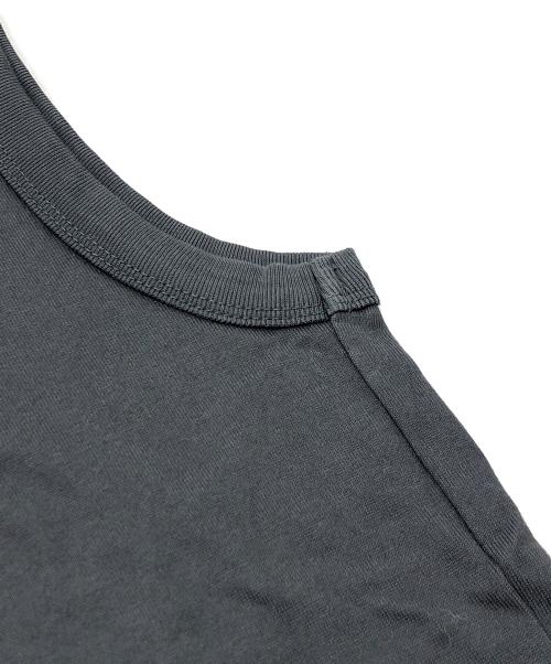 CINOH（チノ）CINOH (チノ) REFINA SLEEVELESS T-SHIRT グレー サイズ:36の古着・服飾アイテム