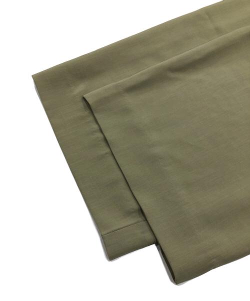 H BEAUTY&YOUTH（エイチ ビューティー&ユース）H BEAUTY&YOUTH (エイチ ビューティー&ユース) ポリエステルツイル インタック バレルパンツ オリーブ サイズ:Sの古着・服飾アイテム