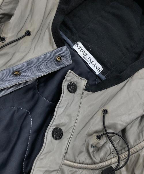 STONE ISLAND（ストーンアイランド）STONE ISLAND (ストーンアイランド) 加工ナイロンジャケット/LIQUID SILK JACKET グレー サイズ:XXXLの古着・服飾アイテム