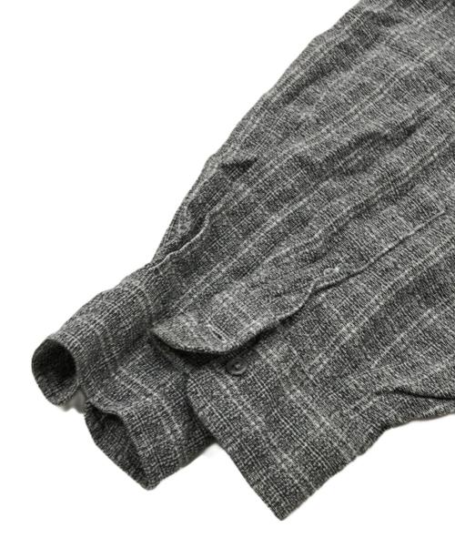 DKNY（ダナキャランニューヨーク）DKNY (ダナキャランニューヨーク) レーヨンシャツ グレー サイズ:Ｌの古着・服飾アイテム