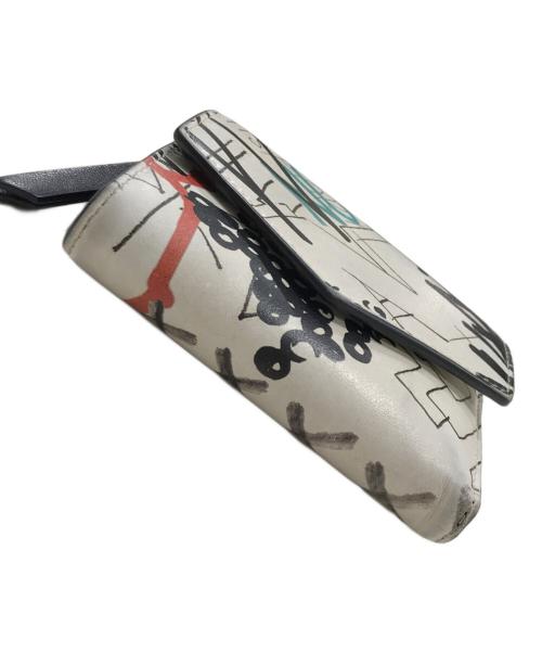 Maison Margiela（メゾンマルジェラ）Maison Margiela (メゾンマルジェラ) グラフティ3つ折り財布 ホワイトの古着・服飾アイテム