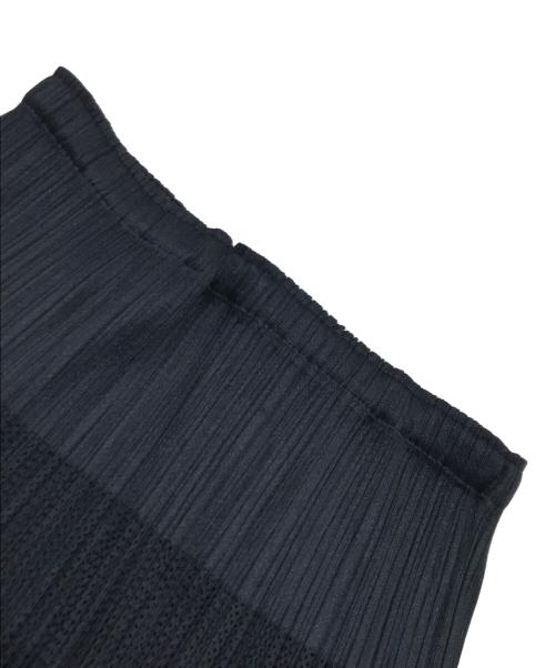 PLEATS PLEASE（プリーツプリーズ）PLEATS PLEASE (プリーツプリーズ) ティアードプリーツスカート ブラック サイズ:2の古着・服飾アイテム