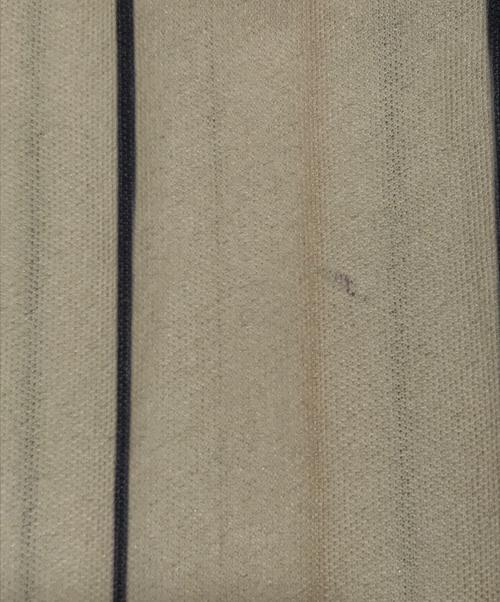 ISSEY MIYAKE（イッセイミヤケ）ISSEY MIYAKE (イッセイミヤケ) ストライププリーツカットソー ベージュ サイズ:Mの古着・服飾アイテム