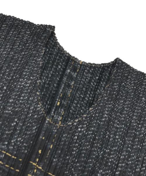 PLEATS PLEASE（プリーツプリーズ）PLEATS PLEASE (プリーツプリーズ) デニム転写プリーツカットソー ブラック サイズ:3の古着・服飾アイテム