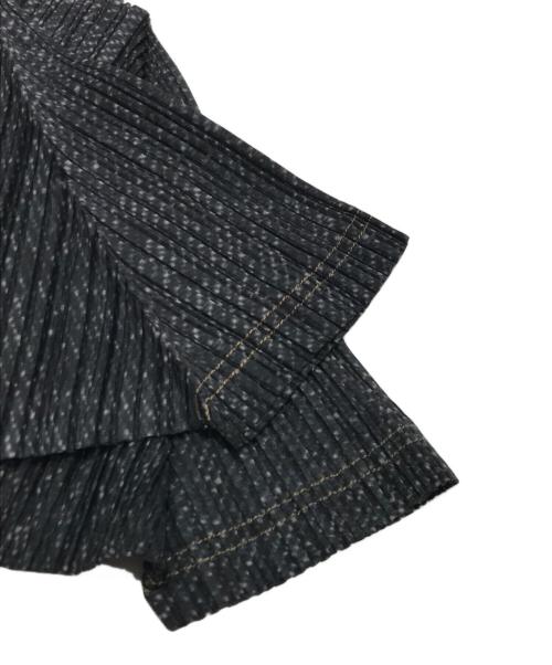 PLEATS PLEASE（プリーツプリーズ）PLEATS PLEASE (プリーツプリーズ) デニム転写プリーツカットソー ブラック サイズ:3の古着・服飾アイテム