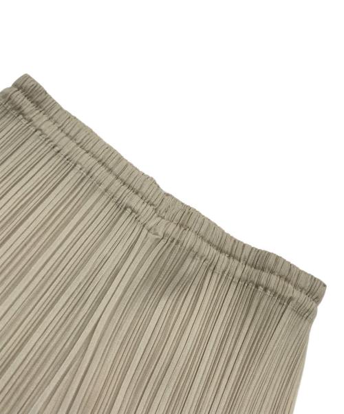 PLEATS PLEASE（プリーツプリーズ）PLEATS PLEASE (プリーツプリーズ) プリーツパンツ ベージュ サイズ:3の古着・服飾アイテム