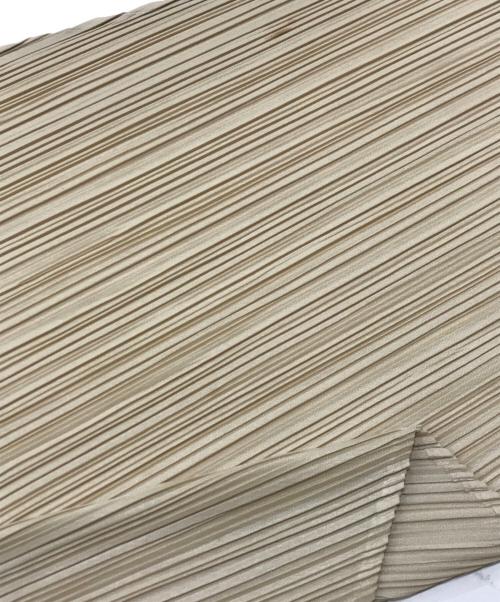 PLEATS PLEASE（プリーツプリーズ）PLEATS PLEASE (プリーツプリーズ) プリントプリーツスカーフ ベージュの古着・服飾アイテム
