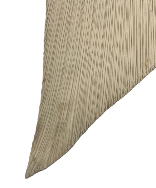 PLEATS PLEASE（プリーツプリーズ）PLEATS PLEASE (プリーツプリーズ) プリントプリーツスカーフ ベージュの古着・服飾アイテム