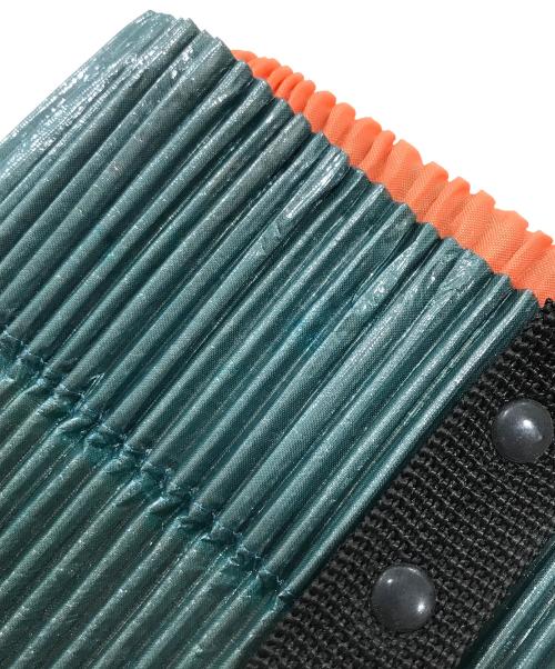 ISSEY MIYAKE（イッセイミヤケ）ISSEY MIYAKE (イッセイミヤケ) ポリプリーツトートバッグ グリーンの古着・服飾アイテム