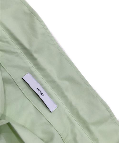 ASTRAET（アストラット）ASTRAET (アストラット) レギュラーカラークロップドシャツ グリーン サイズ:表記なしの古着・服飾アイテム
