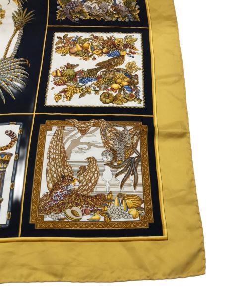 Salvatore Ferragamo（サルヴァトーレ フェラガモ）Salvatore Ferragamo (サルヴァトーレ フェラガモ) 大判シルクスカーフ マルチカラーの古着・服飾アイテム