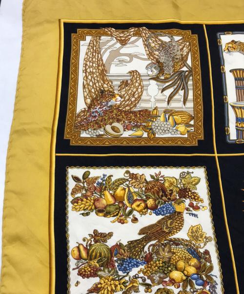 Salvatore Ferragamo（サルヴァトーレ フェラガモ）Salvatore Ferragamo (サルヴァトーレ フェラガモ) 大判シルクスカーフ マルチカラーの古着・服飾アイテム