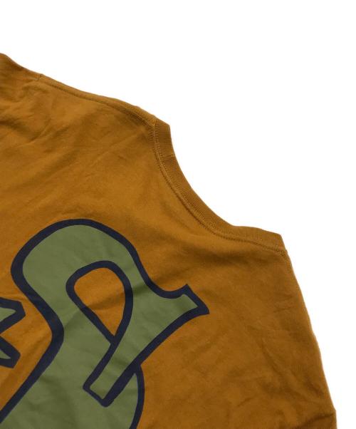 stussy（ステューシー）stussy (ステューシー) Sロゴ両面プリントTシャツ ブラウン サイズ:Mの古着・服飾アイテム
