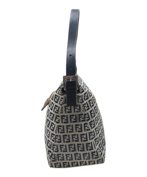 FENDI（フェンディ）FENDI (フェンディ) ズッキーノ柄マンマショルダーバッグ グレー×ネイビーの古着・服飾アイテム