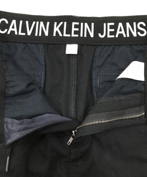 Calvin Klein Jeans（カルバンクラインジーンズ）Calvin Klein Jeans (カルバンクラインジーンズ) ジョガーパンツ ブラック サイズ:Sの古着・服飾アイテム