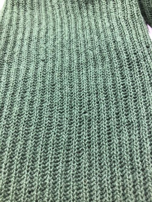 AURALEE（オーラリー）AURALEE (オーラリー) RIB KNIT BOAT NECK グリーン サイズ:4の古着・服飾アイテム