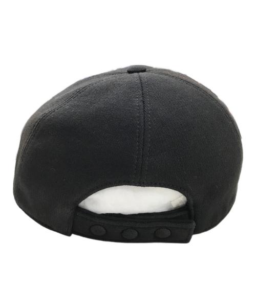 BURBERRY LONDON（バーバリーロンドン）BURBERRY LONDON (バーバリーロンドン) TBロゴ 鍔裏バーバリー柄キャップ ブラック サイズ:Mの古着・服飾アイテム