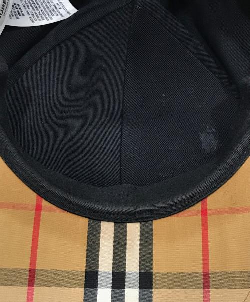 BURBERRY LONDON（バーバリーロンドン）BURBERRY LONDON (バーバリーロンドン) TBロゴ 鍔裏バーバリー柄キャップ ブラック サイズ:Mの古着・服飾アイテム