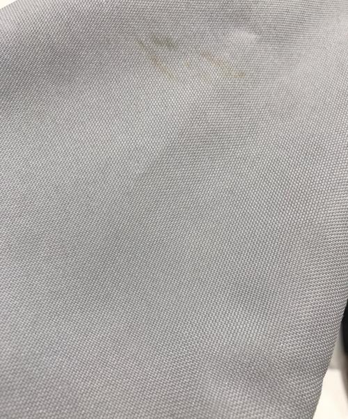 and wander（アンドワンダー）and wander (アンドワンダー) リュック/chest bag グレーの古着・服飾アイテム