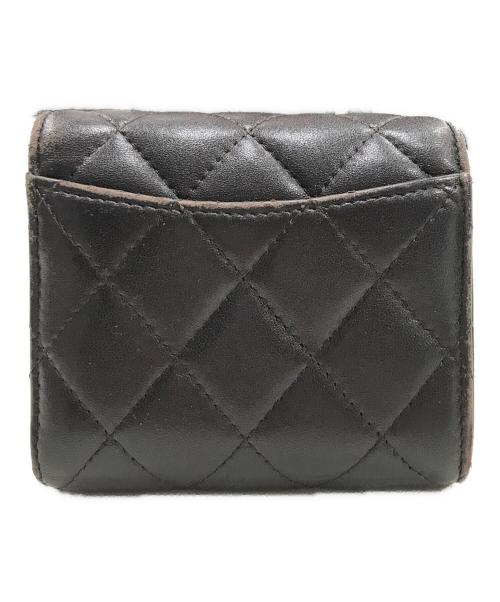 CHANEL（シャネル）CHANEL (シャネル) 3つ折り財布 ブラウンの古着・服飾アイテム