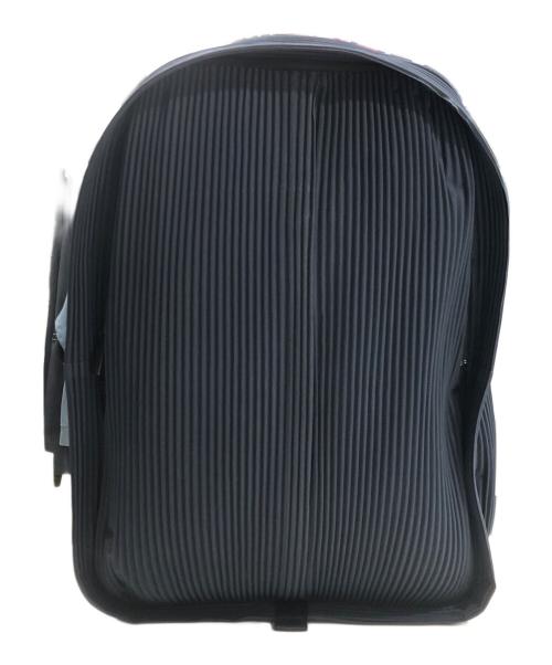 HOMME PLISSE ISSEY MIYAKE（オム プリッセ イッセイ ミヤケ）HOMME PLISSE ISSEY MIYAKE (オム プリッセ イッセイ ミヤケ) プリーツバックパック ブルーの古着・服飾アイテム