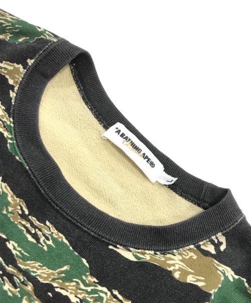 A BATHING APE（アベイシングエイプ）A BATHING APE (ア ベイシング エイプ) カモフラSSスウェット/半袖スウェット グリーン×ブラック サイズ:Lの古着・服飾アイテム
