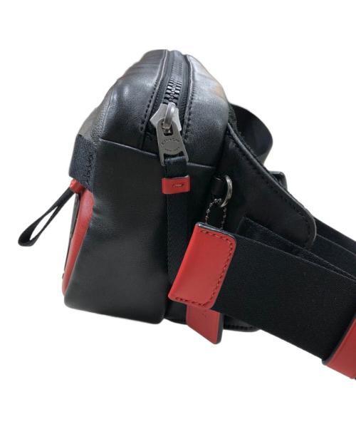 COACH（コーチ）COACH (コーチ) ボディーバッグ ブラックの古着・服飾アイテム