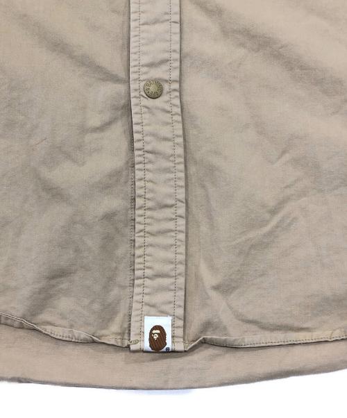 A BATHING APE（ア ベイシング エイプ）A BATHING APE (ア ベイシング エイプ) サル刺繍ロングスリーブシャツ ベージュ サイズ:Ｌの古着・服飾アイテム