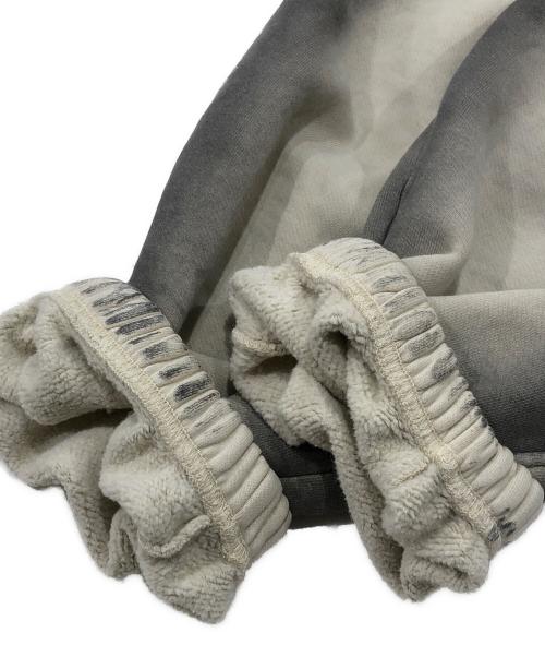 Y. PROJECT（ワイプロジェクト）Y. PROJECT (ワイプロジェクト) Pinched Logo スウェットパンツ ベージュ×グレー サイズ:Ｓの古着・服飾アイテム