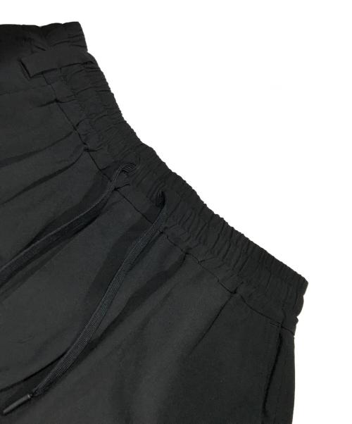 WHITE MOUNTAINEERING（ホワイトマウンテ二アニング）WHITE MOUNTAINEERING (ホワイトマウンテ二アニング) マルチファンクショナルサルエルパンツ ブラック サイズ:1の古着・服飾アイテム