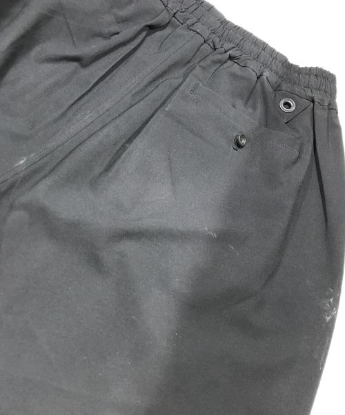 WHITE MOUNTAINEERING（ホワイトマウンテ二アニング）WHITE MOUNTAINEERING (ホワイトマウンテ二アニング) マルチファンクショナルサルエルパンツ ブラック サイズ:1の古着・服飾アイテム