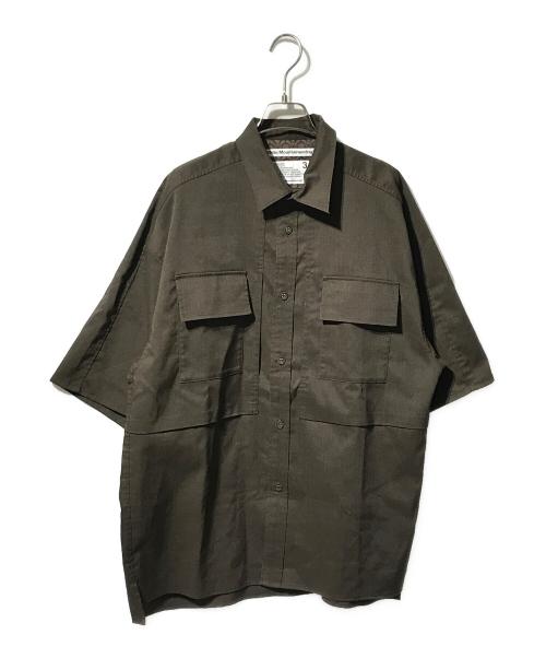 WHITE MOUNTAINEERING（ホワイトマウンテ二アニング）WHITE MOUNTAINEERING (ホワイトマウンテ二アニング) チェストポケット シャツシャツ/ポケット付き半袖シャツ ブラウン サイズ:3の古着・服飾アイテム