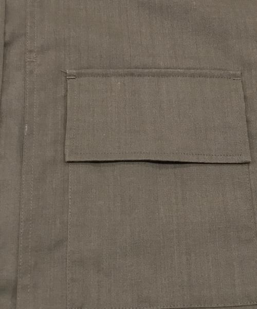 WHITE MOUNTAINEERING（ホワイトマウンテ二アニング）WHITE MOUNTAINEERING (ホワイトマウンテ二アニング) チェストポケット シャツシャツ/ポケット付き半袖シャツ ブラウン サイズ:3の古着・服飾アイテム