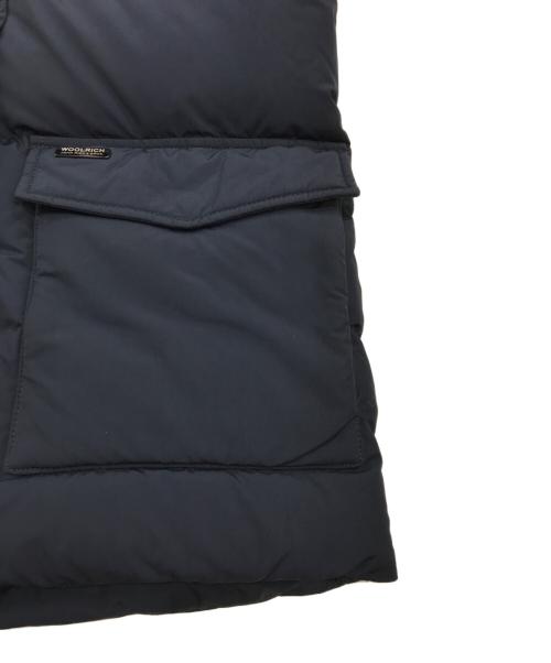 WOOLRICH（ウールリッチ）WOOLRICH (ウールリッチ) ファー付きダウンベスト ネイビー サイズ:Sの古着・服飾アイテム