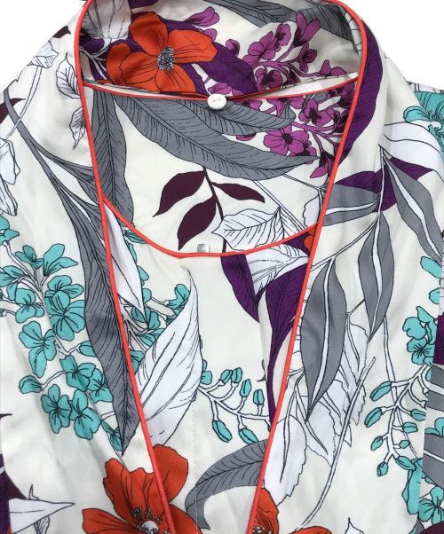 GRACE CONTINENTAL（グレースコンチネンタル）GRACE CONTINENTAL (グレースコンチネンタル) ボタニカルボウタイノースリーブワンピース アイボリー サイズ:38の古着・服飾アイテム