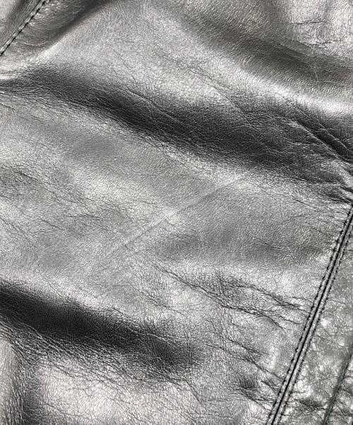 ISSEY MIYAKE（イッセイミヤケ）ISSEY MIYAKE (イッセイミヤケ) カウレザーブルゾン ブラック サイズ:2の古着・服飾アイテム