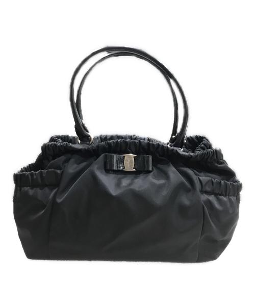 Salvatore Ferragamo（サルヴァトーレ フェラガモ）Salvatore Ferragamo (サルヴァトーレ フェラガモ) ヴァラリボン ナイロントートバッグ ブラックの古着・服飾アイテム