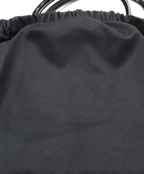 Salvatore Ferragamo（サルヴァトーレ フェラガモ）Salvatore Ferragamo (サルヴァトーレ フェラガモ) ヴァラリボン ナイロントートバッグ ブラックの古着・服飾アイテム